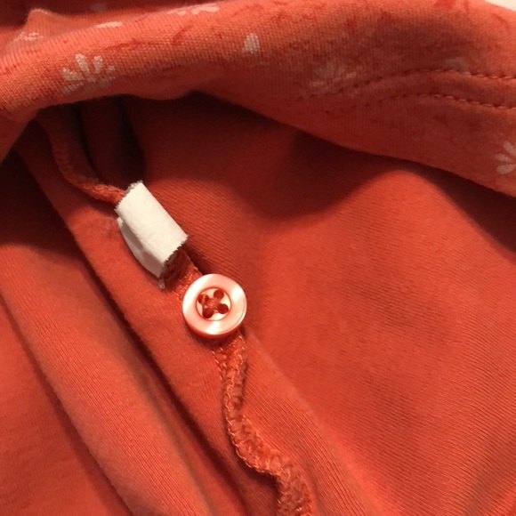 Duluth trading co. Orange floral shirt size large - Picture 7 of 7